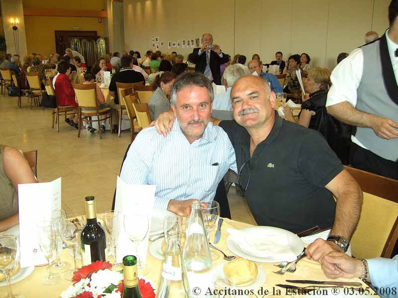 1154 Andr�s y Manolo
